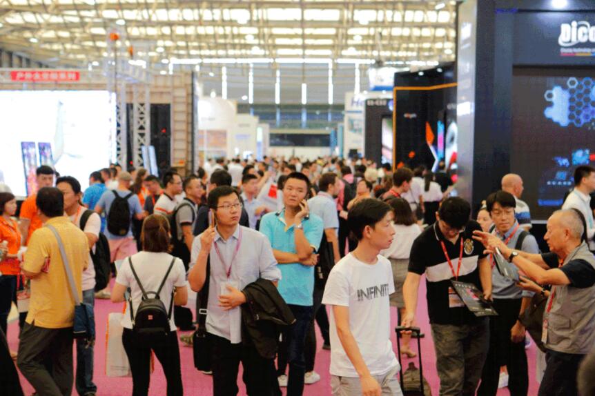 上海也能看到LED大屏顯示和燈光音響，就在9月！